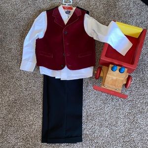 3 Piece Arrow Boys Suit size 6 New